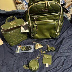 Itzy Ritzy Miracle Boss Plus™ Diaper Bag Backpack & Accessories Bundle